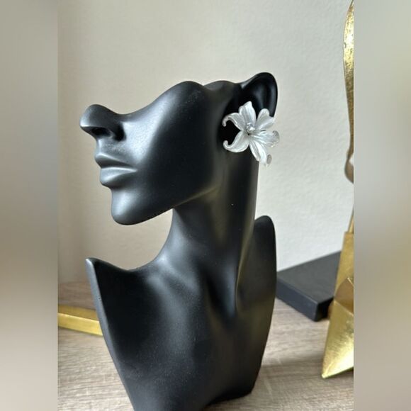 Bohemian white flower earrings A518 - Picture 6 of 6